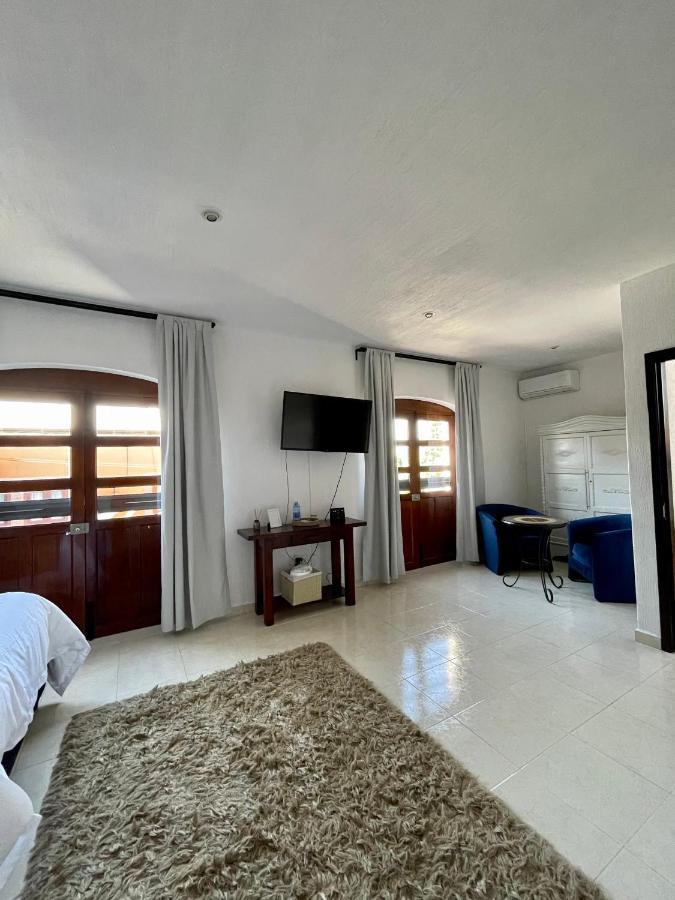 Suite Los Angeles Tecozautla Ngoại thất bức ảnh