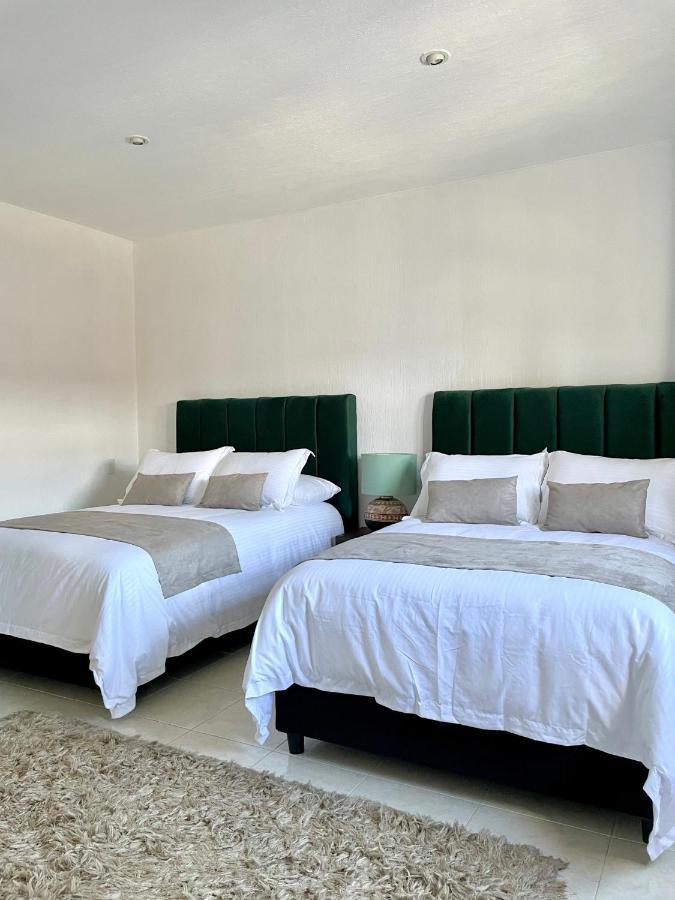 Suite Los Angeles Tecozautla Ngoại thất bức ảnh