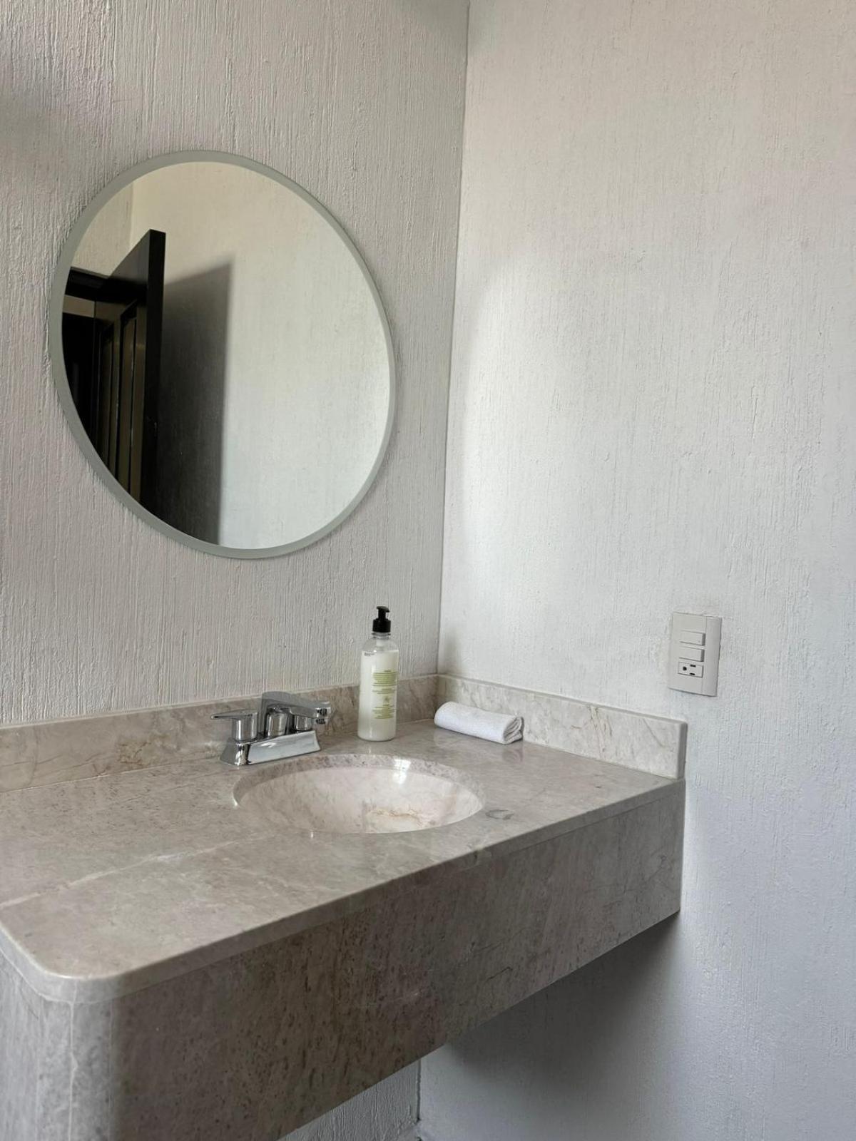 Suite Los Angeles Tecozautla Ngoại thất bức ảnh