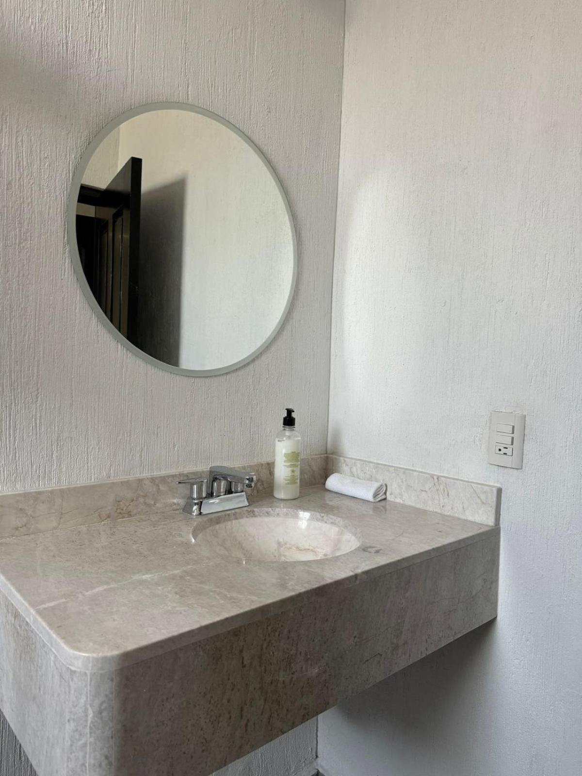 Suite Los Angeles Tecozautla Ngoại thất bức ảnh