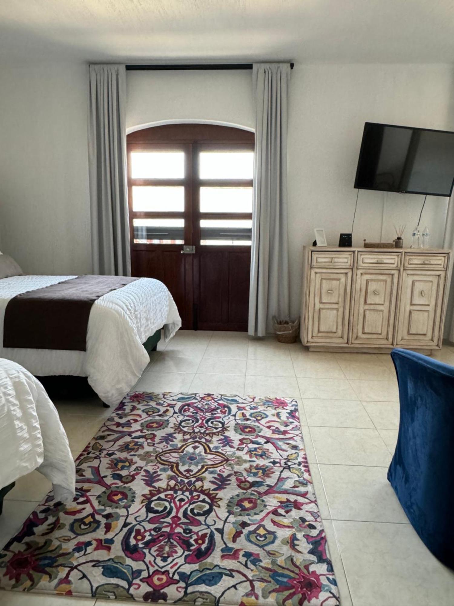 Suite Los Angeles Tecozautla Ngoại thất bức ảnh