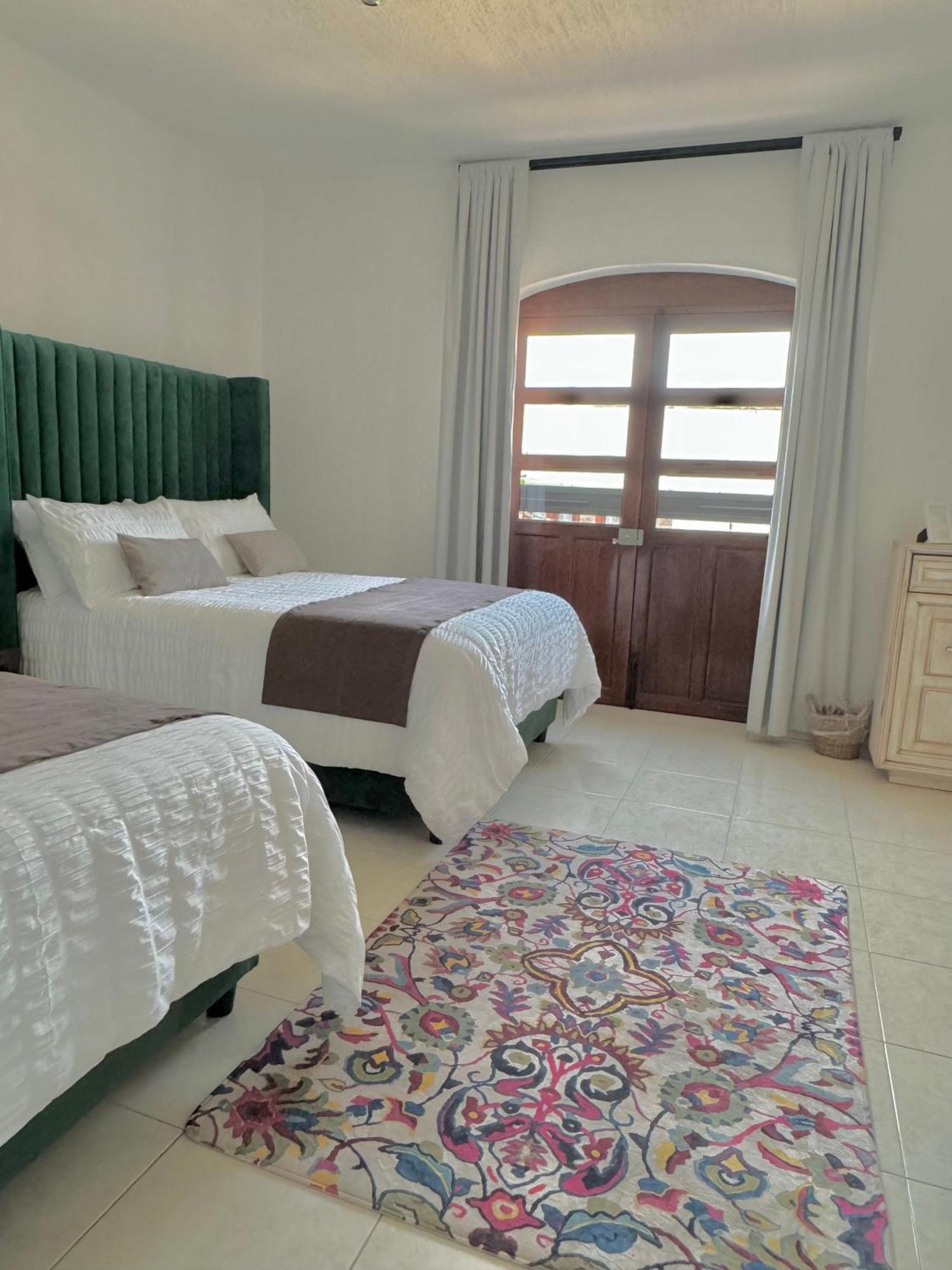 Suite Los Angeles Tecozautla Ngoại thất bức ảnh
