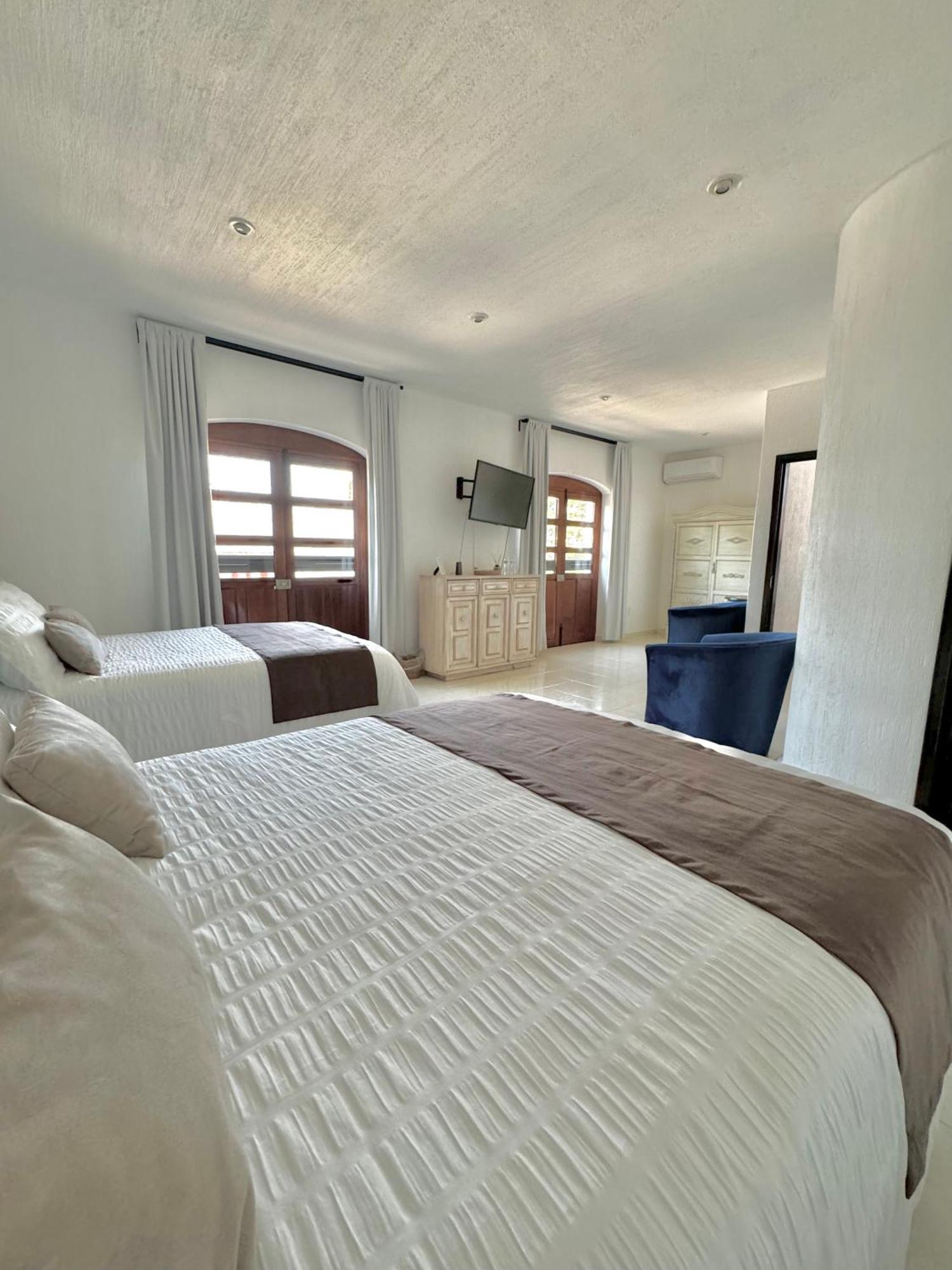 Suite Los Angeles Tecozautla Ngoại thất bức ảnh